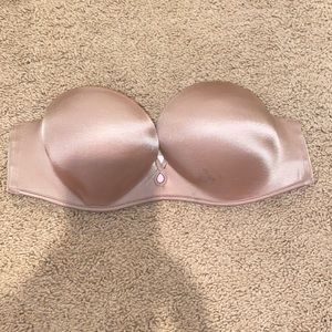 Victoria’s Secret push up strapless bra
